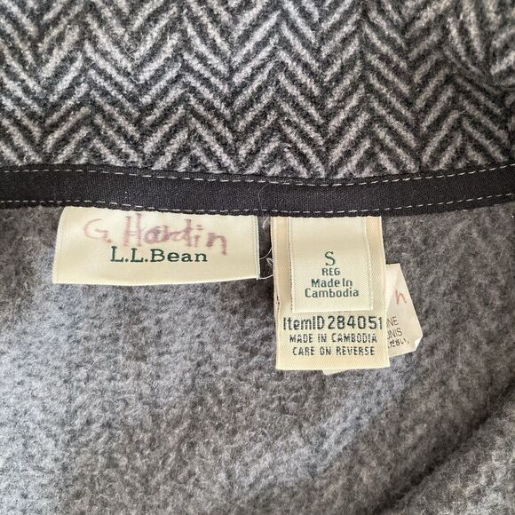 LL Bean Fleece Poncho Sweater Womens Small Gray Herringbone Oversized Pockets - Picture 7 of 8